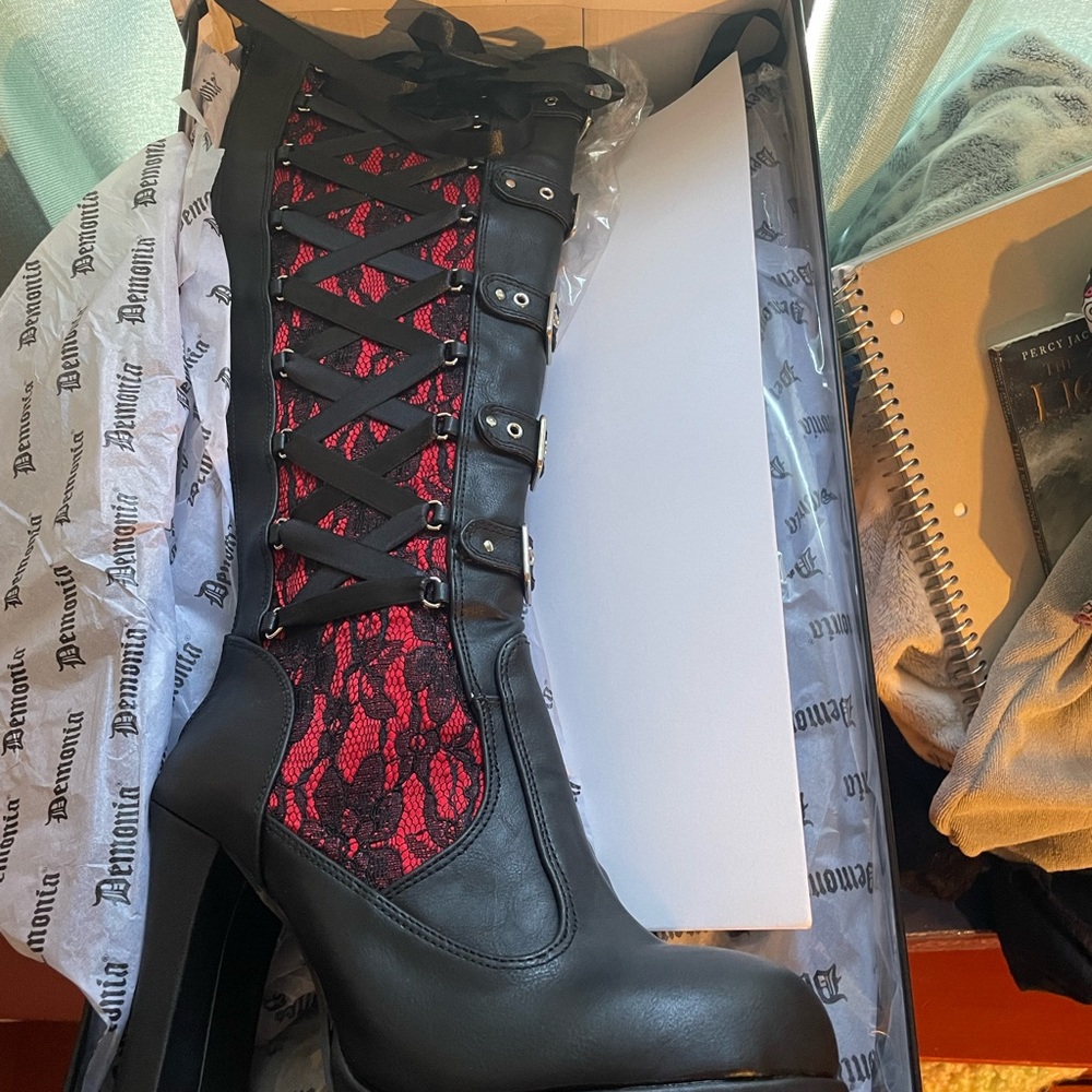 Demonia Cult Crypto 106 NWT